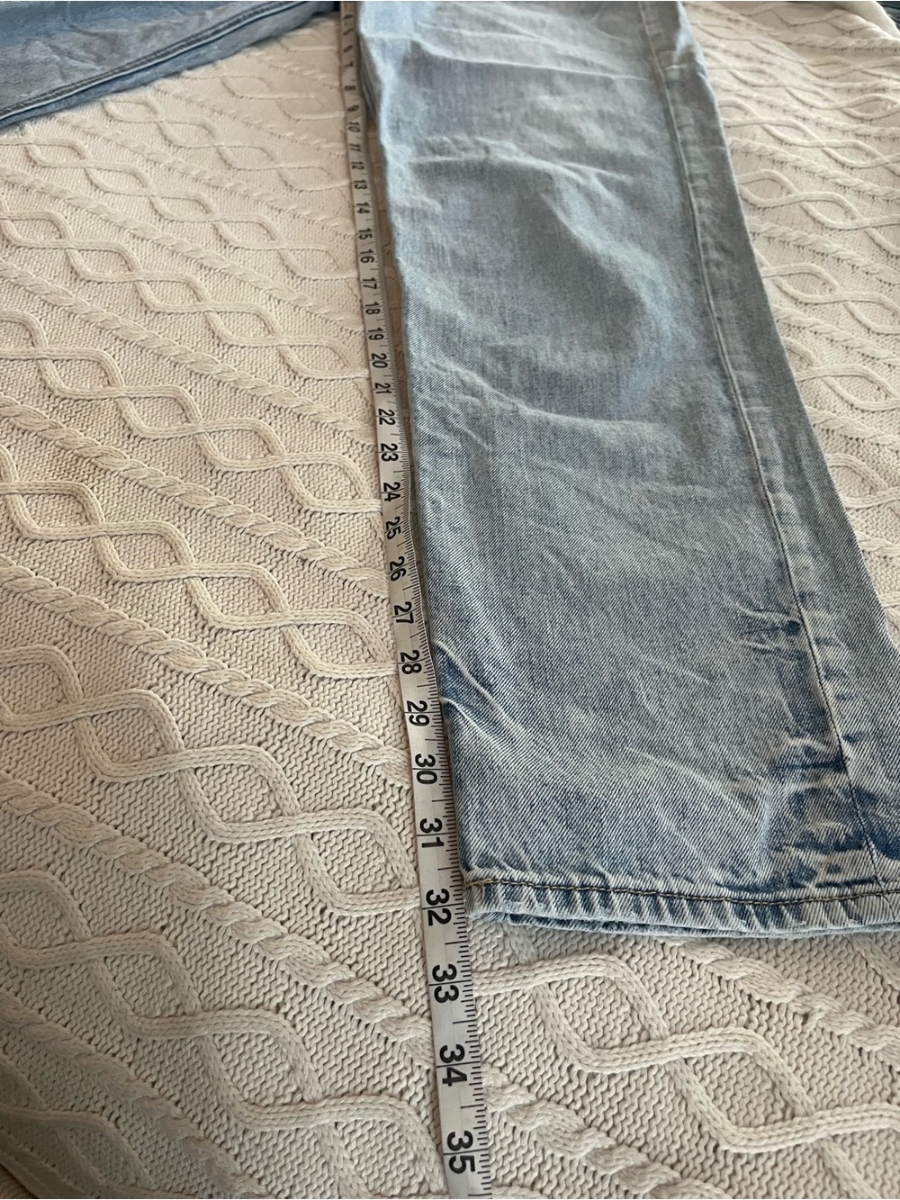 American Eagle Outfitters Light Wash 90’s Boyfriend Jeans Women’s Size 8 - Picture 15 of 16